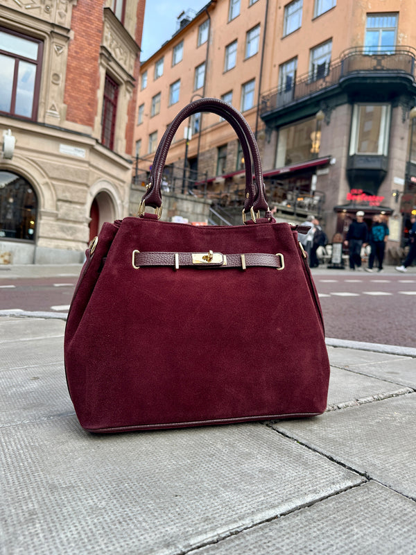 Big & Classy Suede