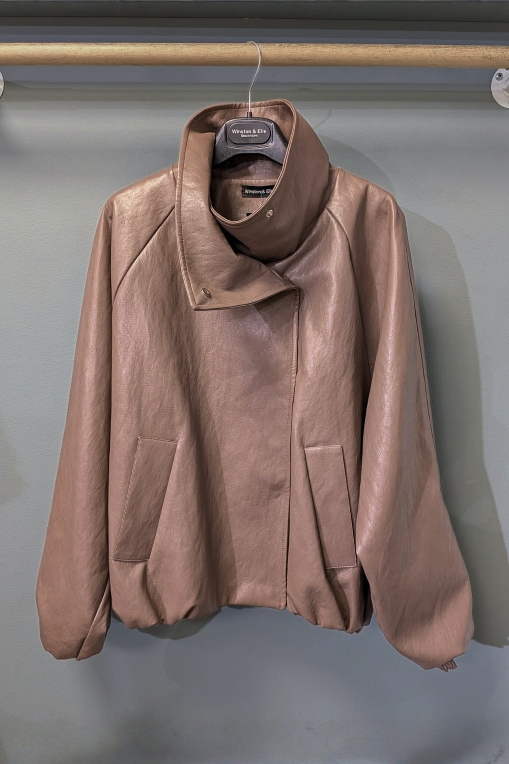 80’s leather jacket
