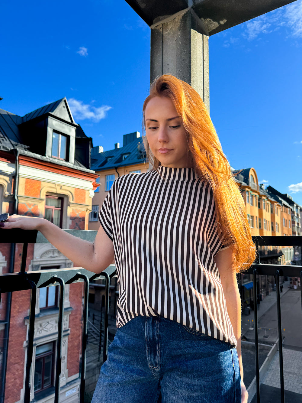 Striped Zip-up top