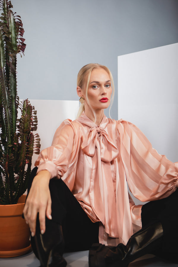 #bigbowblouse-dustypink